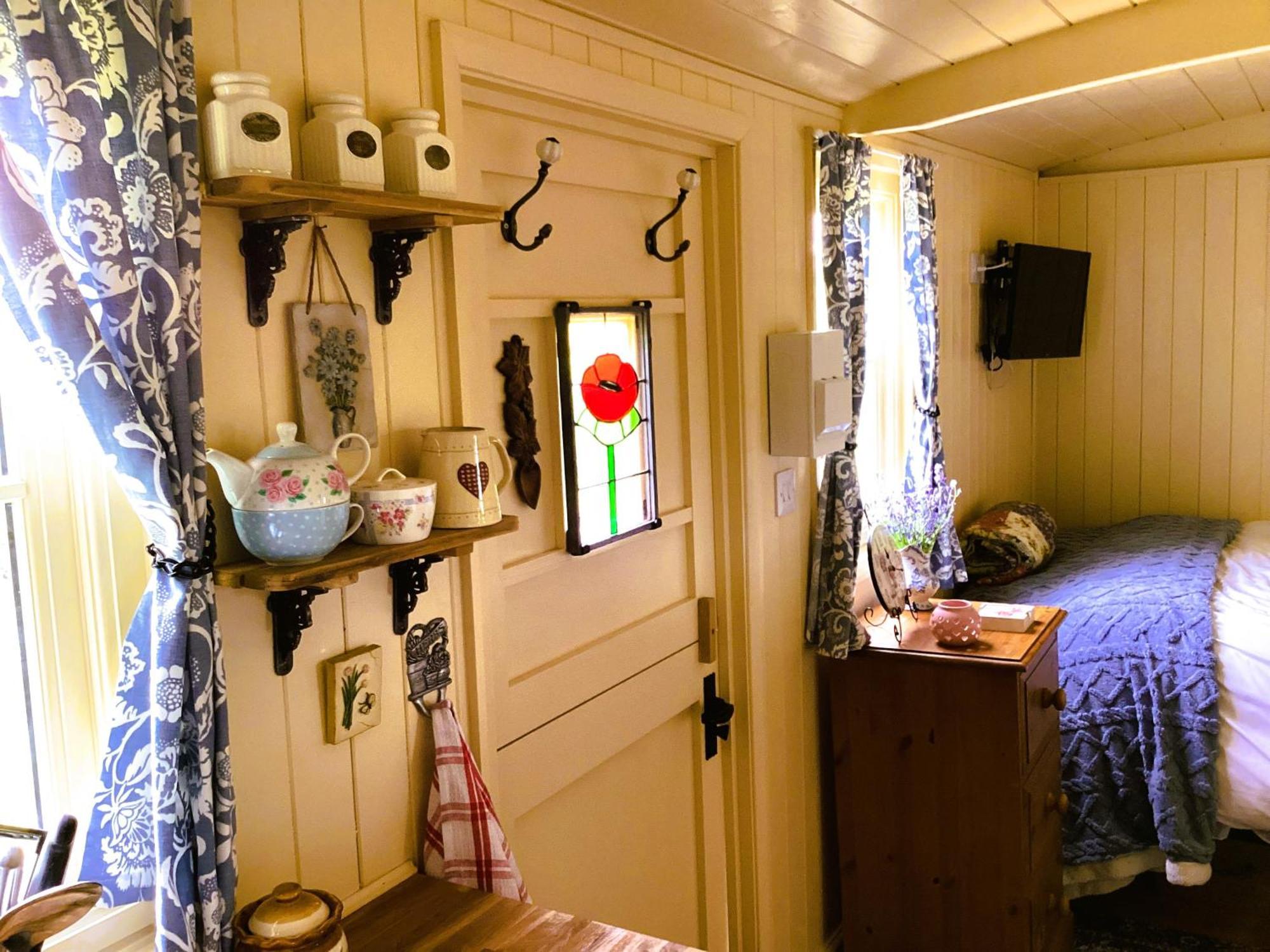 Lilly'S Pad Hotel Bude Kültér fotó